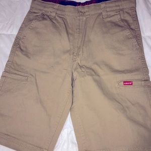 Levi’s Boys khaki Shorts 16 NWT